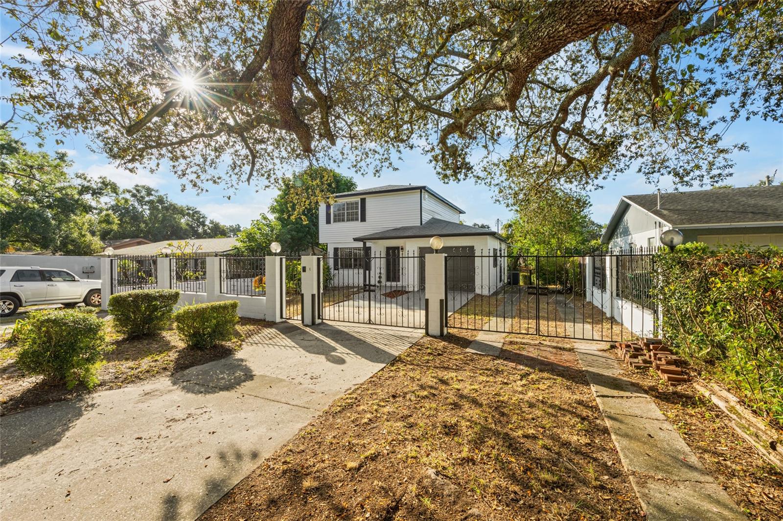 Listing photo id 0 for 4109 Temple Heights Road