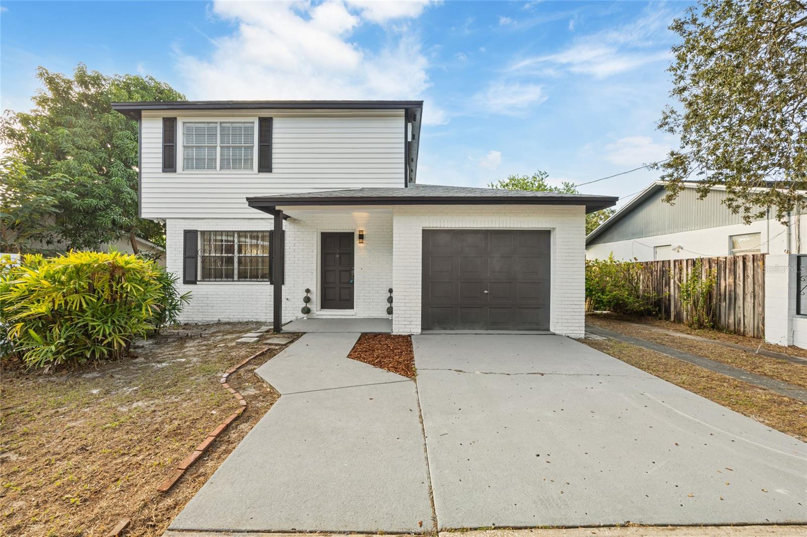 Listing photo id 1 for 4109 Temple Heights Road