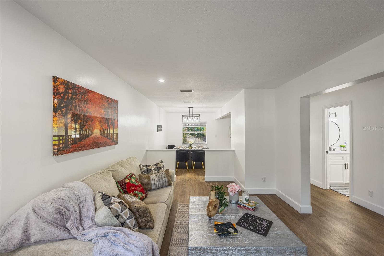 Listing photo id 4 for 4109 Temple Heights Road