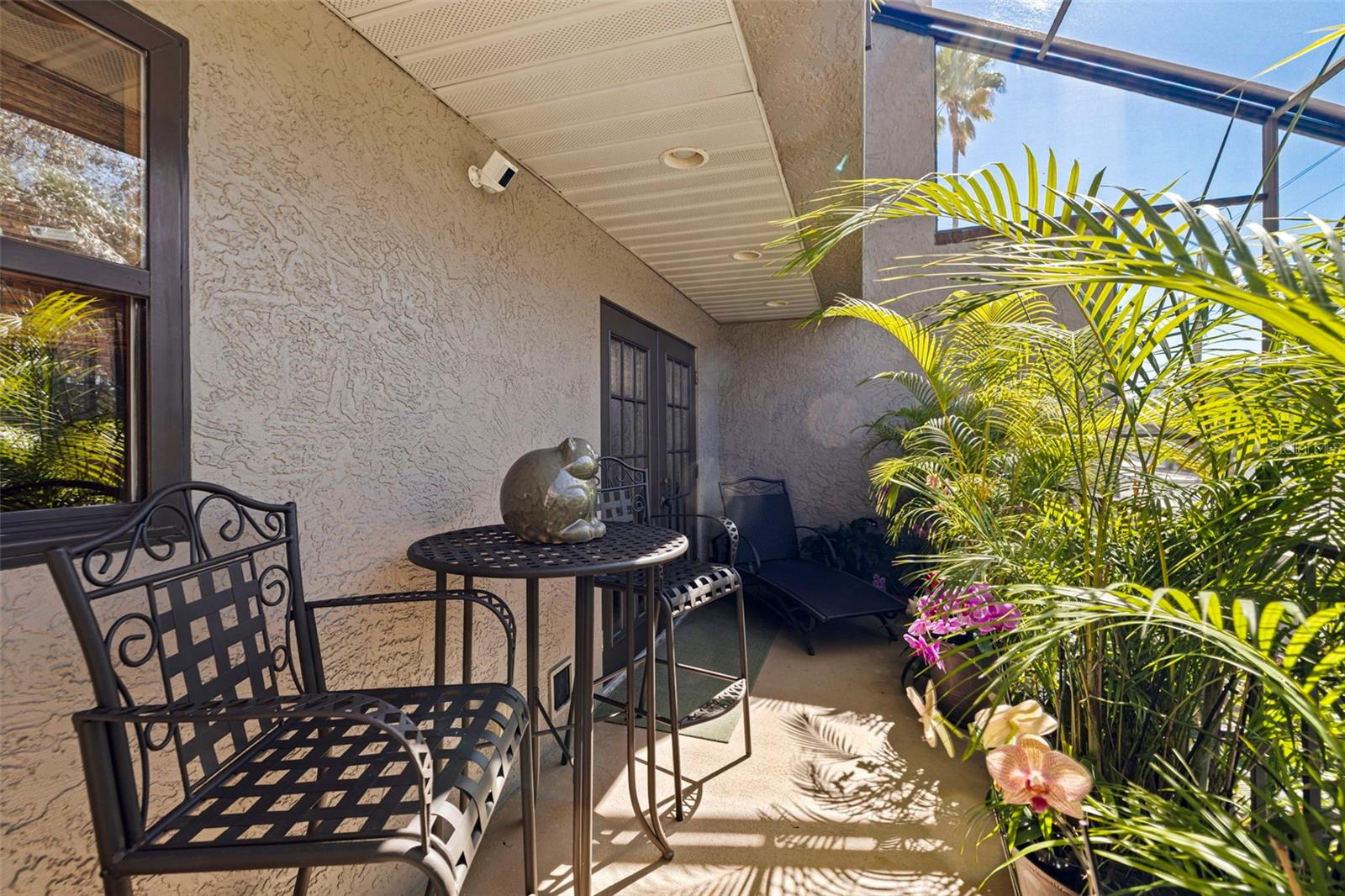 Image 12 of 43 For 164 Davis Boulevard