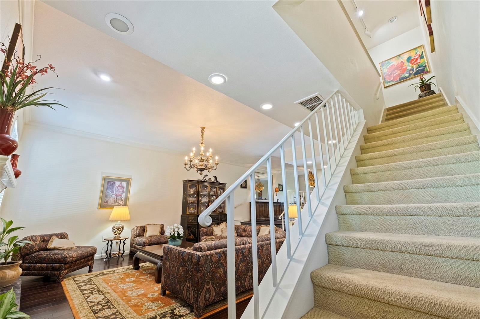 Image 17 of 43 For 164 Davis Boulevard