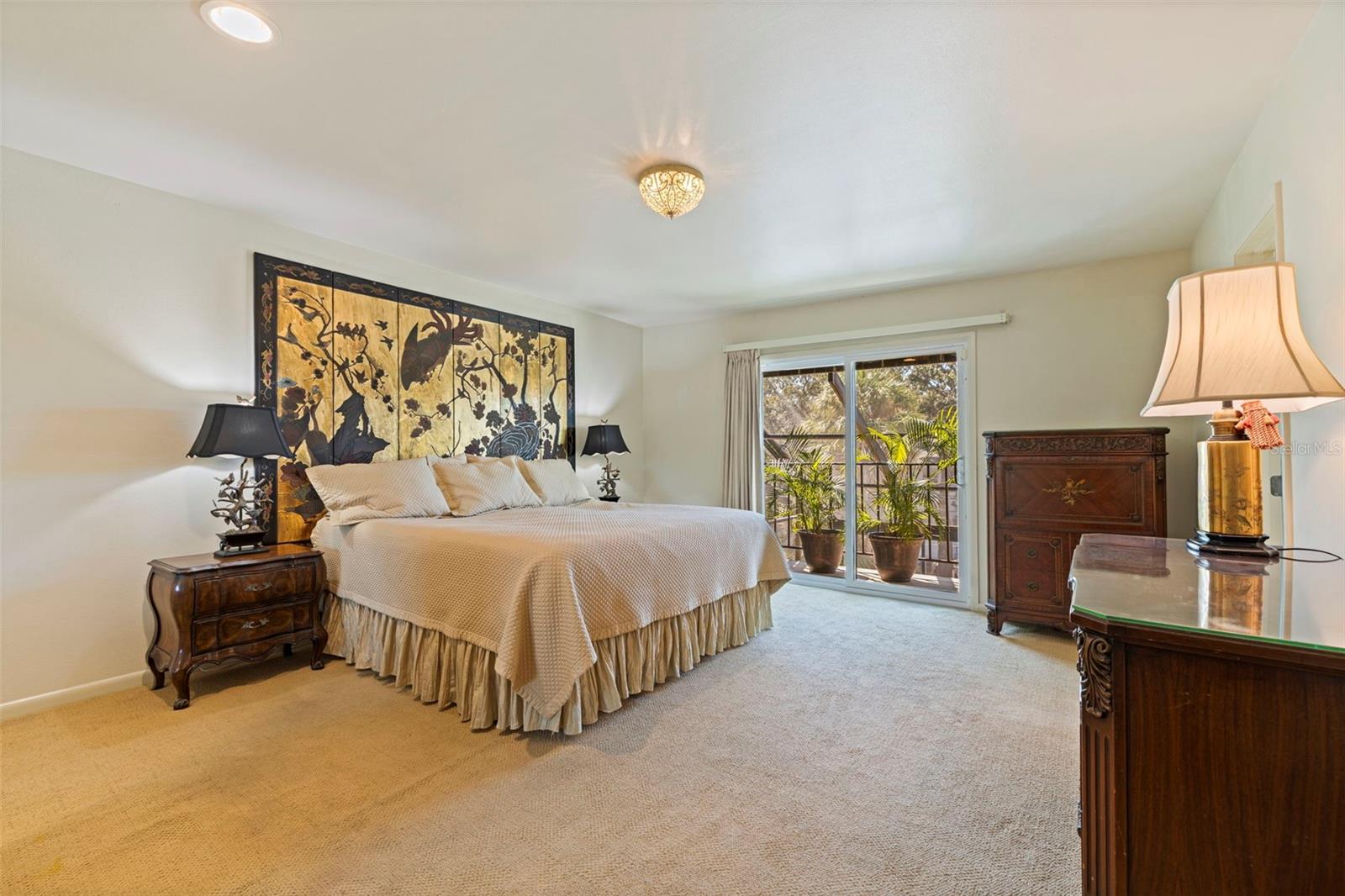 Image 19 of 43 For 164 Davis Boulevard