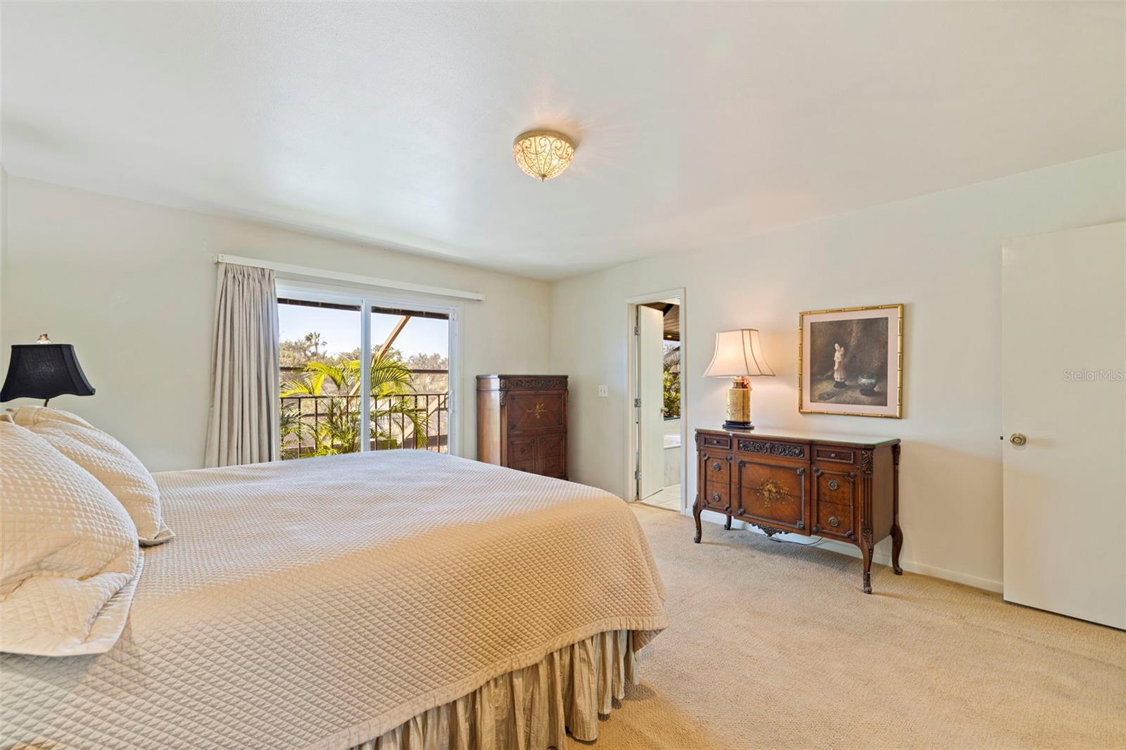 Image 20 of 43 For 164 Davis Boulevard