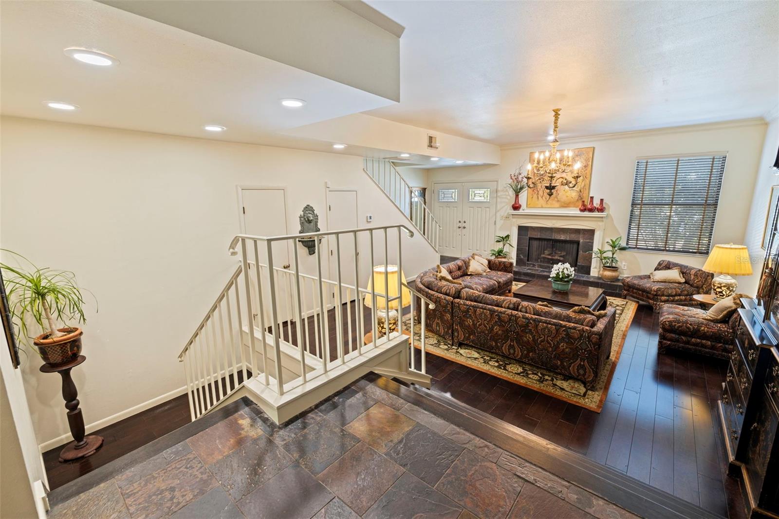 Image 28 of 43 For 164 Davis Boulevard