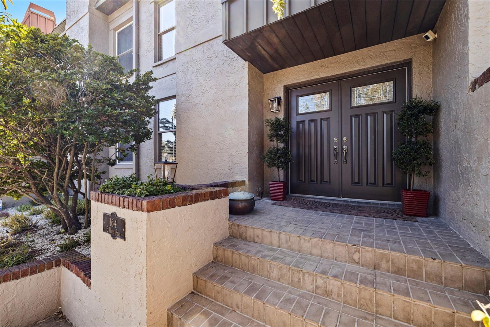 Image 3 of 43 For 164 Davis Boulevard