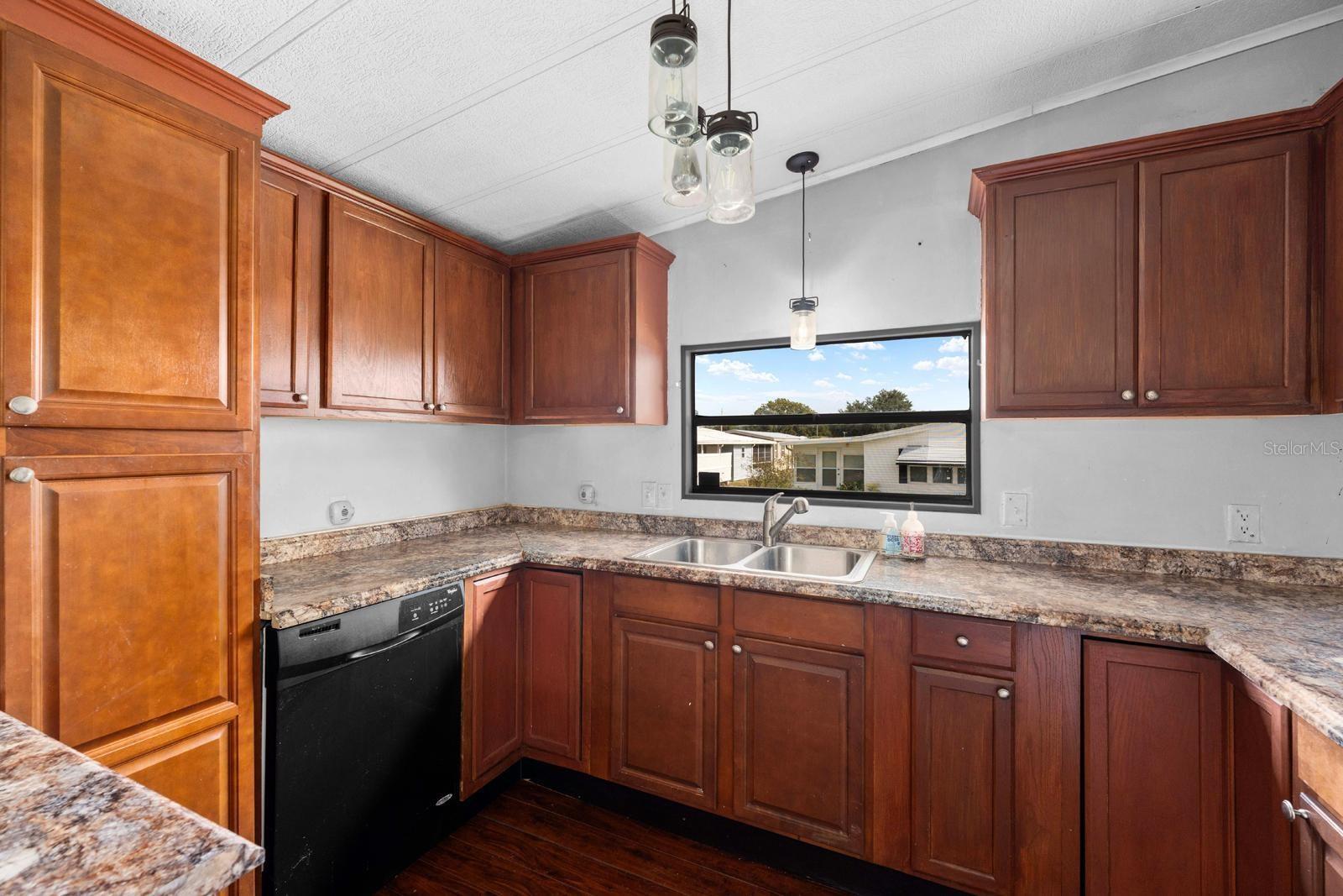 Image 8 of 27 For 4903 Deerwood Drive