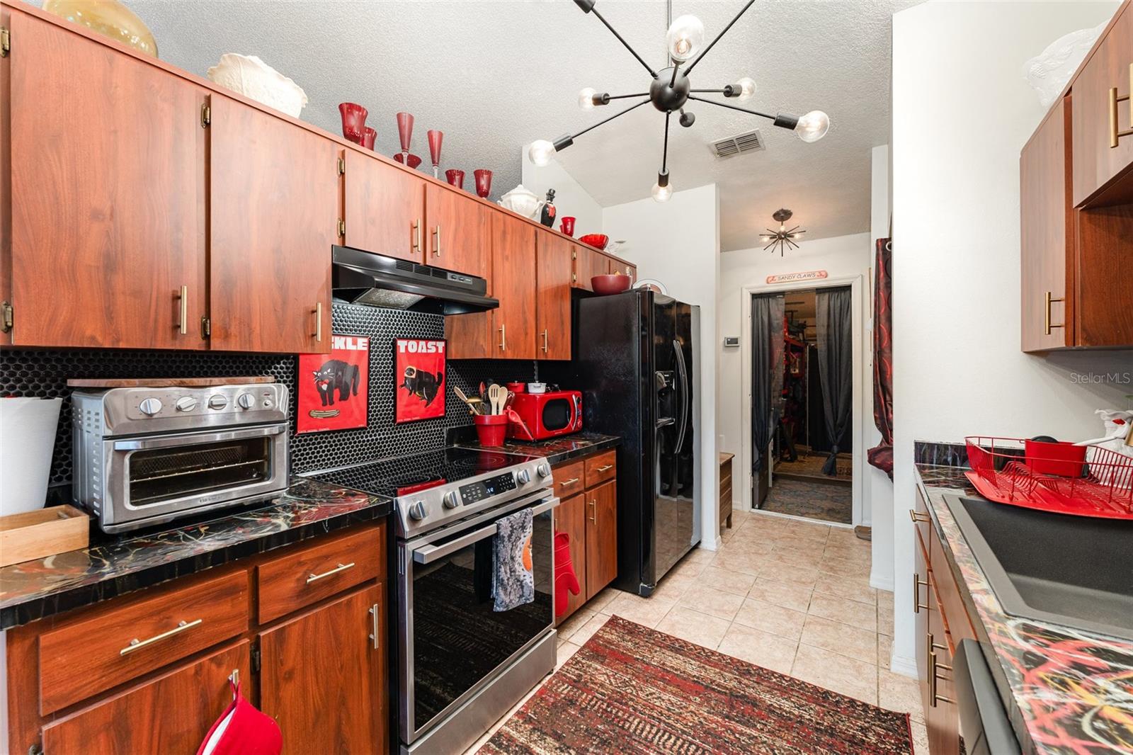 Image 12 of 30 For 710 Toulon Drive