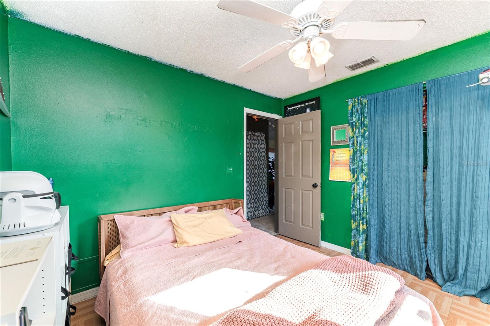 Image 17 of 30 For 710 Toulon Drive