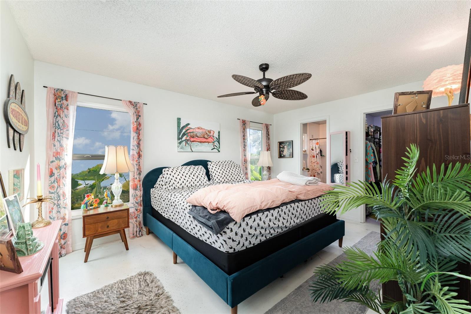 Image 22 of 30 For 710 Toulon Drive