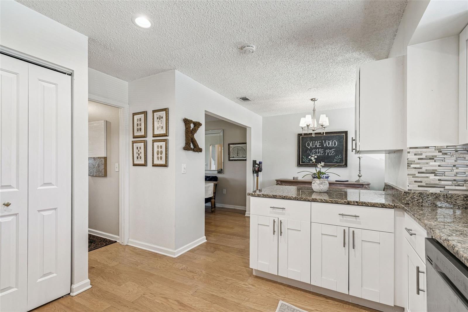 Image 25 of 59 For 13964 Lake Point Drive