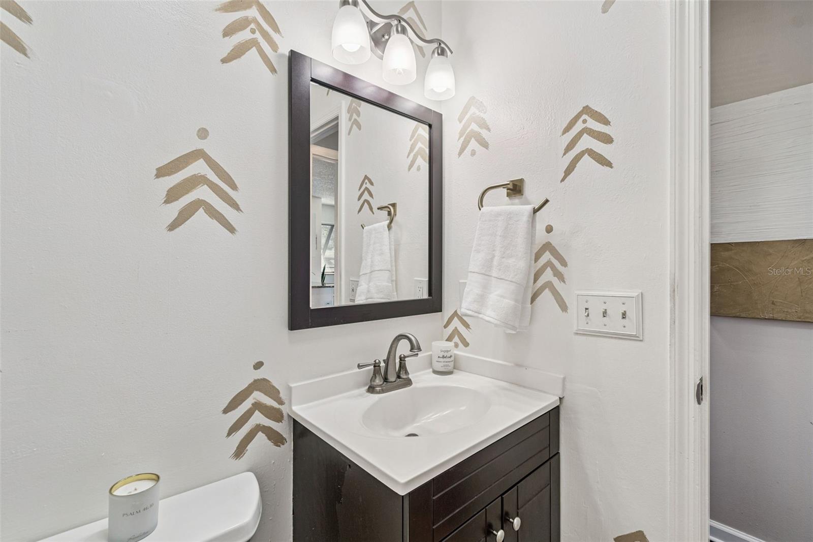 Image 28 of 59 For 13964 Lake Point Drive