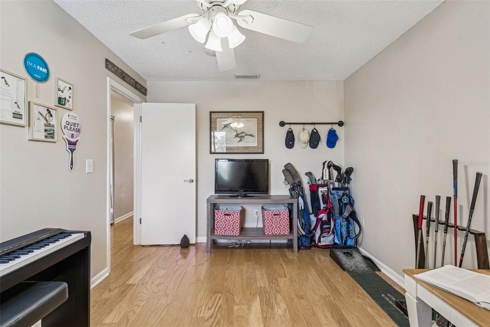 Image 46 of 59 For 13964 Lake Point Drive