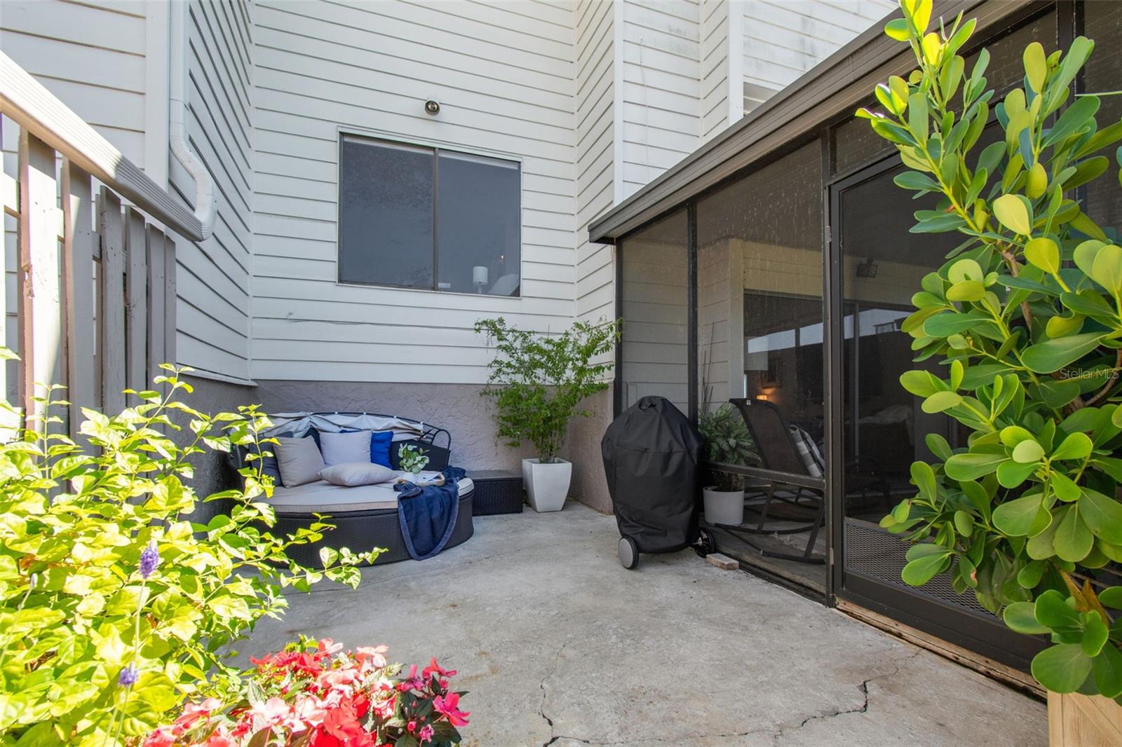 Image 48 of 59 For 13964 Lake Point Drive