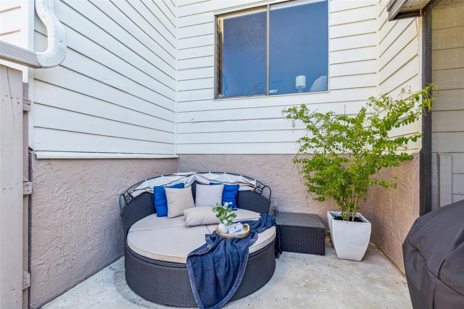 Image 49 of 59 For 13964 Lake Point Drive