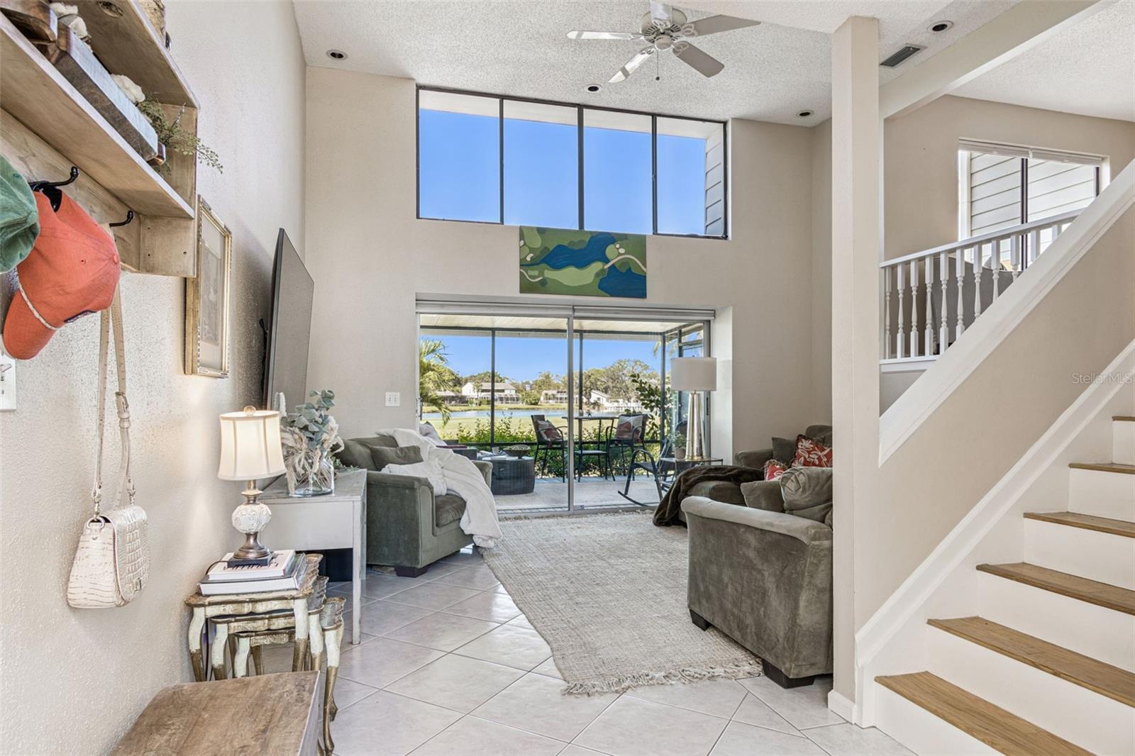 Image 5 of 59 For 13964 Lake Point Drive