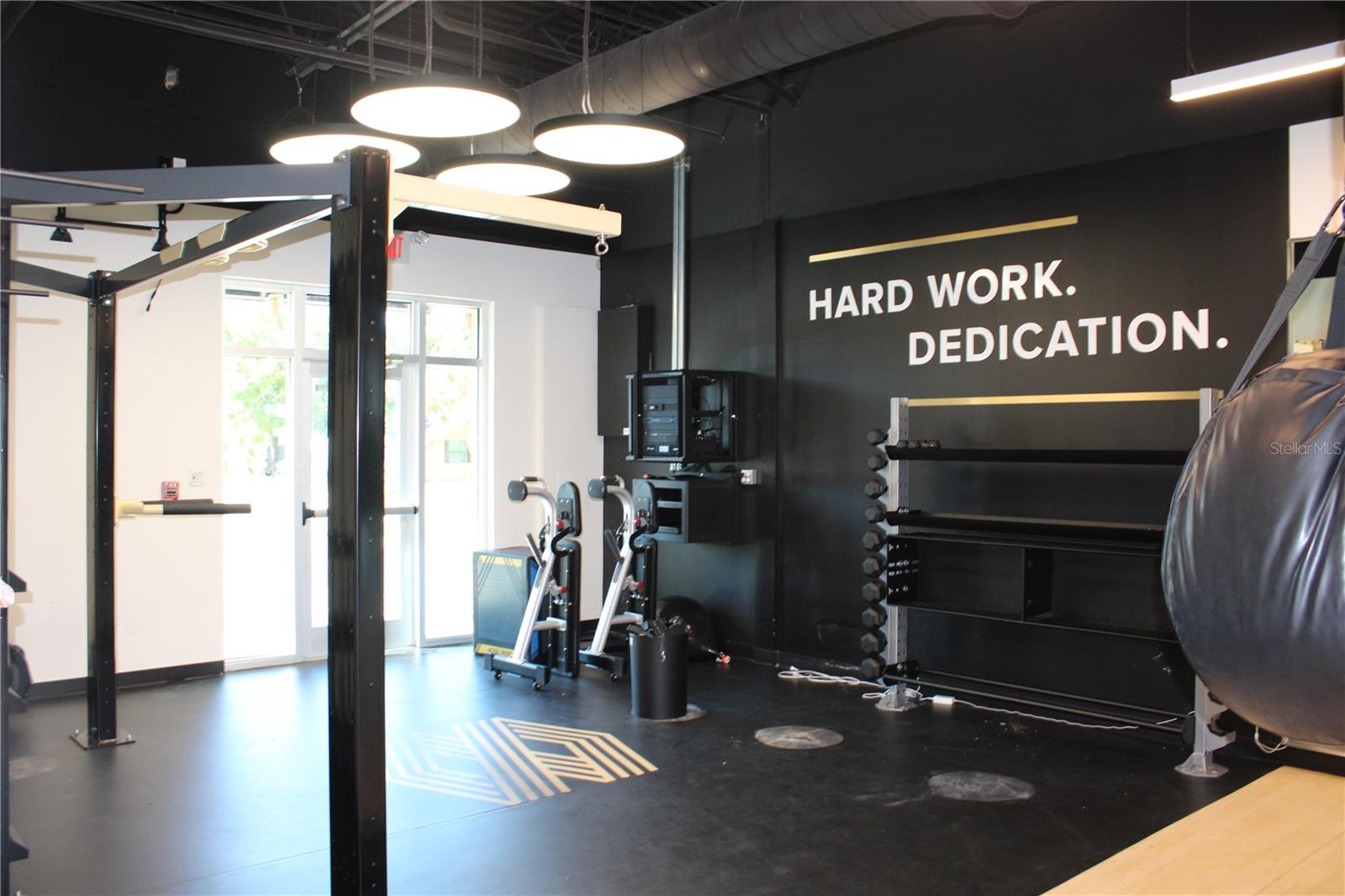 Image 11 of 19 For 2076 Seminole Boulevard D