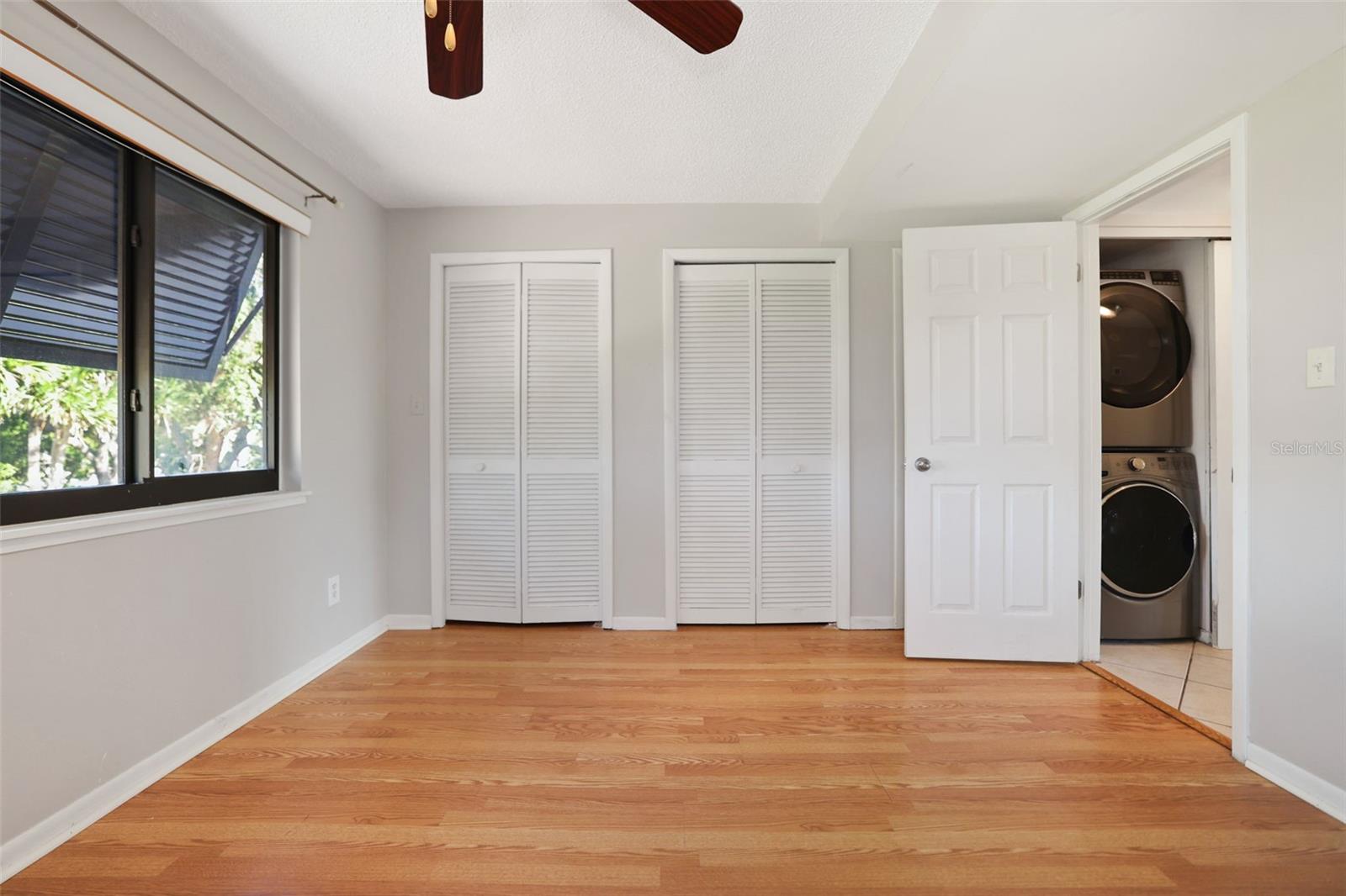 Image 20 of 43 For 1355 Pinellas Bayway S 19