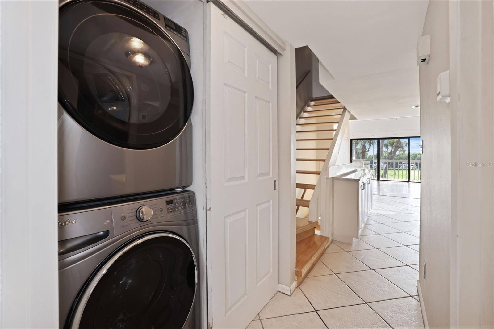 Image 22 of 43 For 1355 Pinellas Bayway S 19