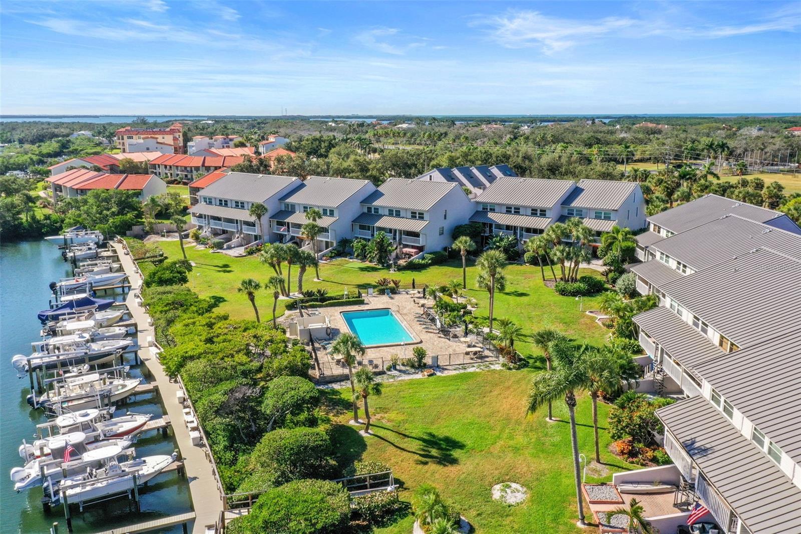 Image 36 of 43 For 1355 Pinellas Bayway S 19