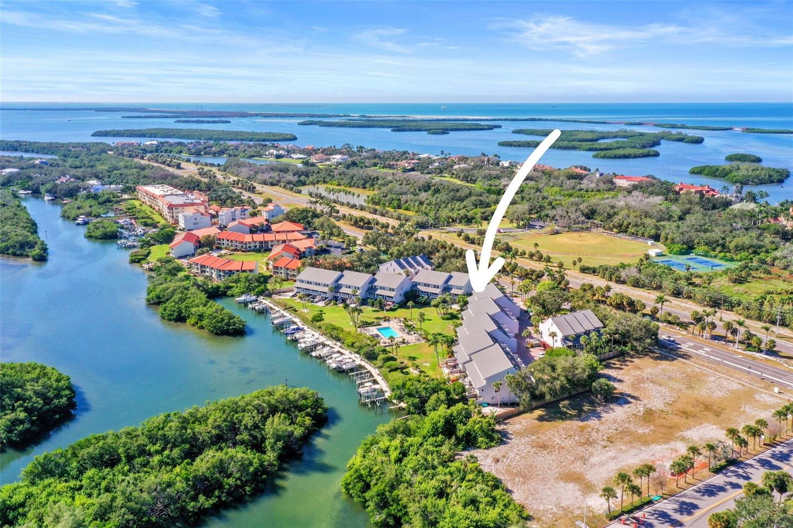 Image 37 of 43 For 1355 Pinellas Bayway S 19