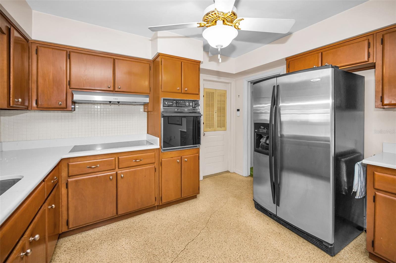 Image 17 of 68 For 2218 Hennesen Drive