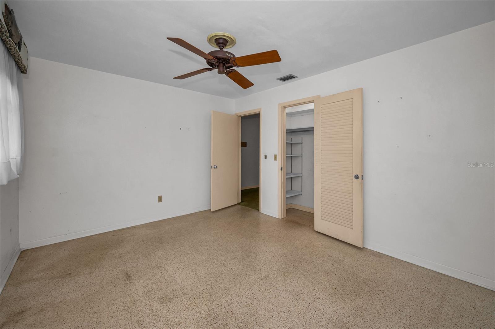 Image 31 of 68 For 2218 Hennesen Drive