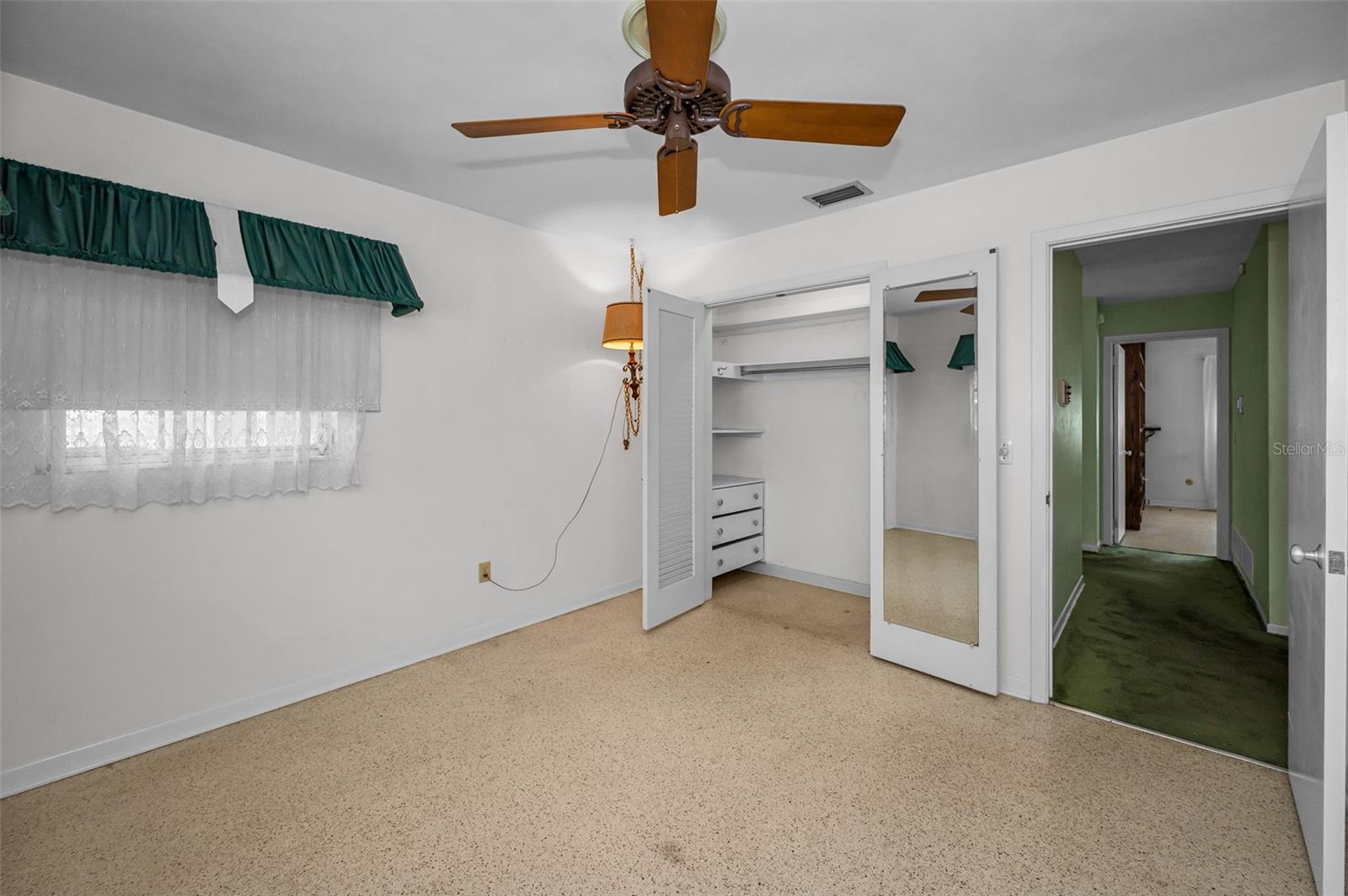 Image 34 of 68 For 2218 Hennesen Drive