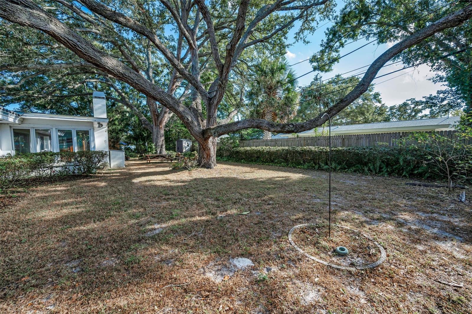 Image 41 of 68 For 2218 Hennesen Drive