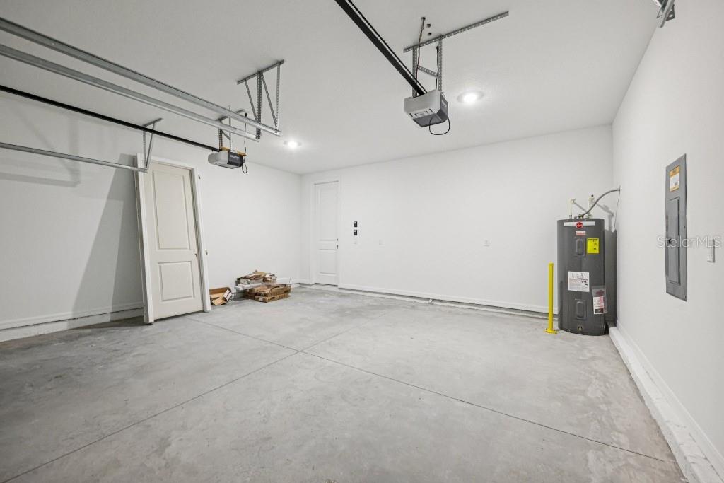 Image 27 of 55 For 30121 Misty Pines Rd