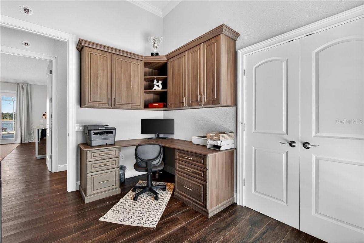 Image 21 of 64 For 2800 Cypress Court