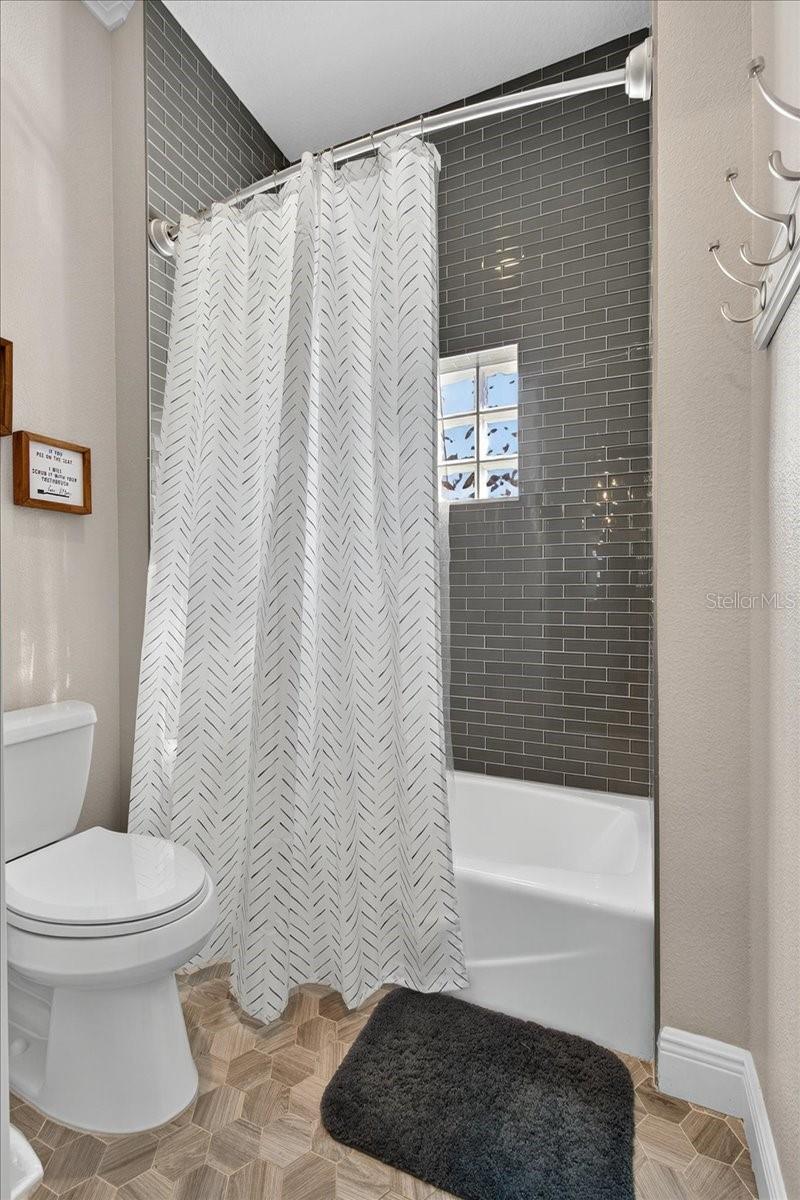 Image 40 of 64 For 2800 Cypress Court