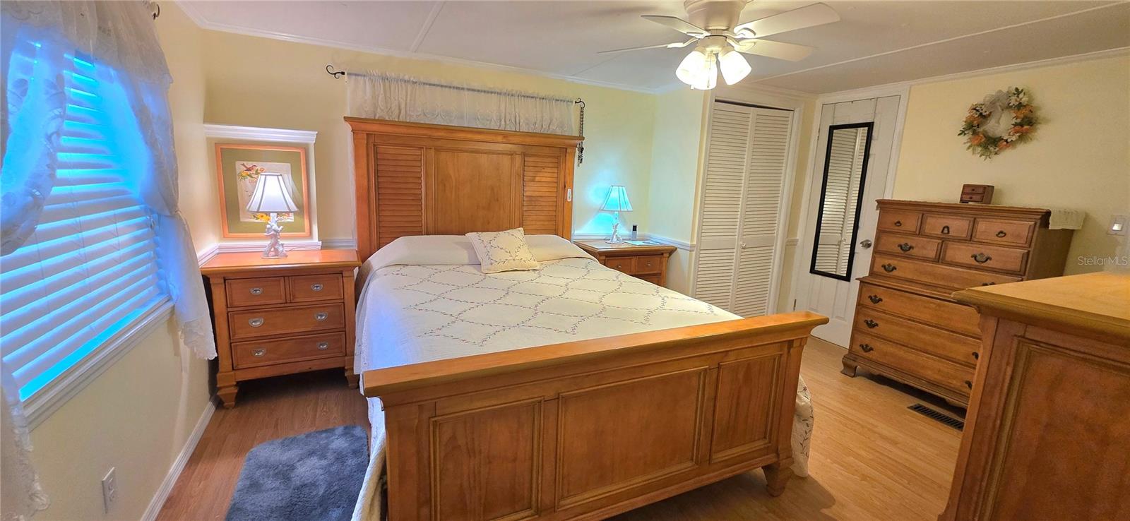 Image 51 of 100 For 5244 Mohawk Street