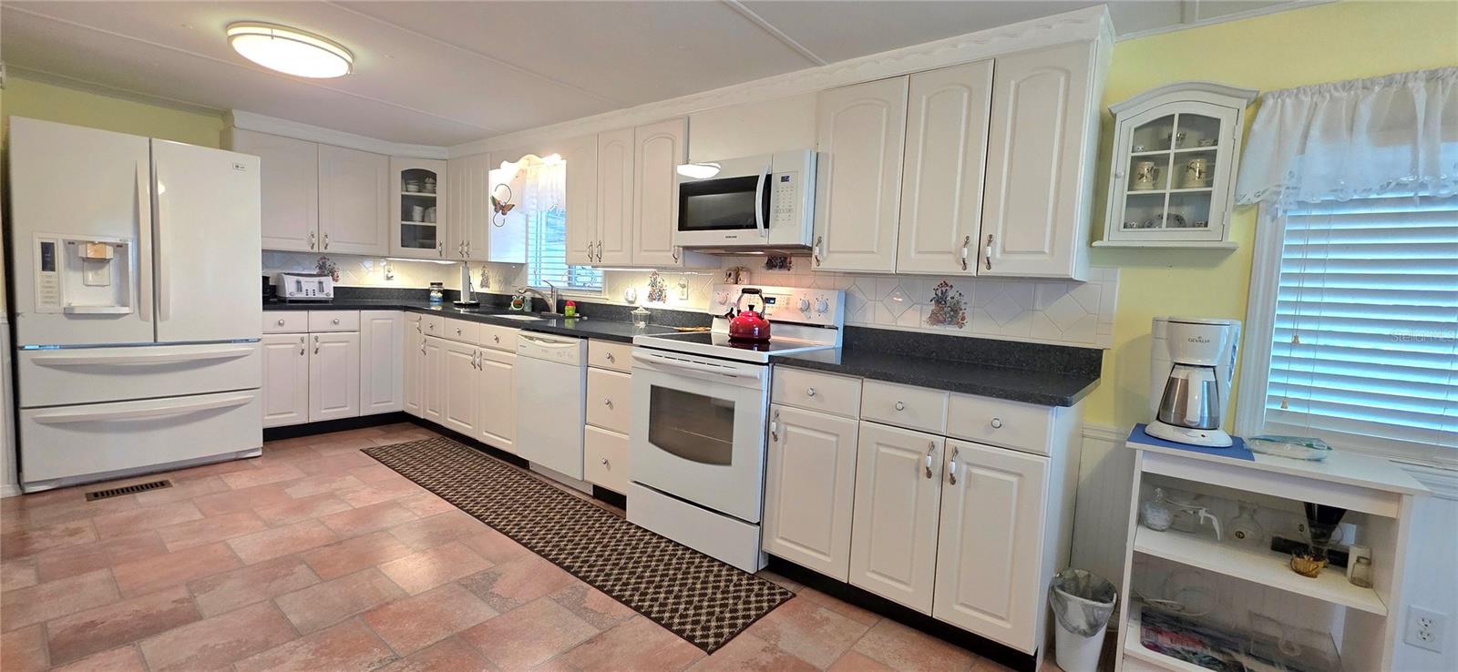 Image 62 of 100 For 5244 Mohawk Street