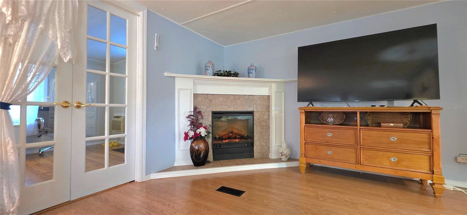 Image 68 of 100 For 5244 Mohawk Street