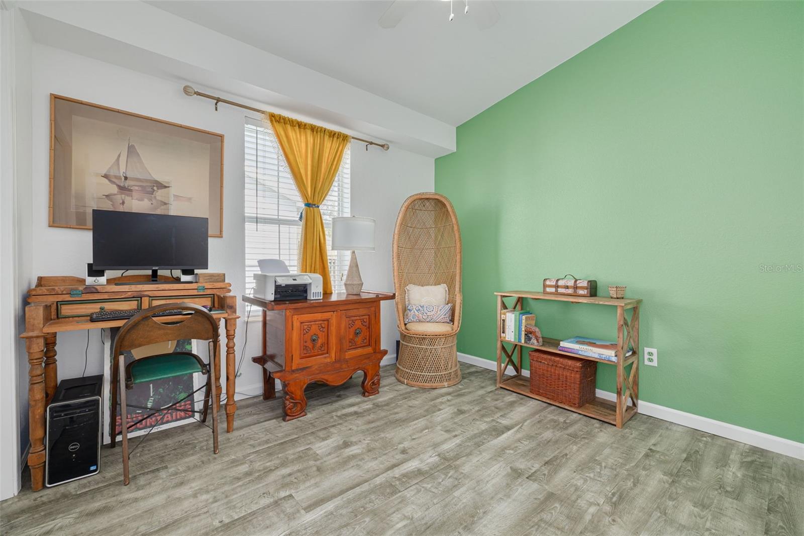 Image 21 of 51 For 2926 Dupont Street S