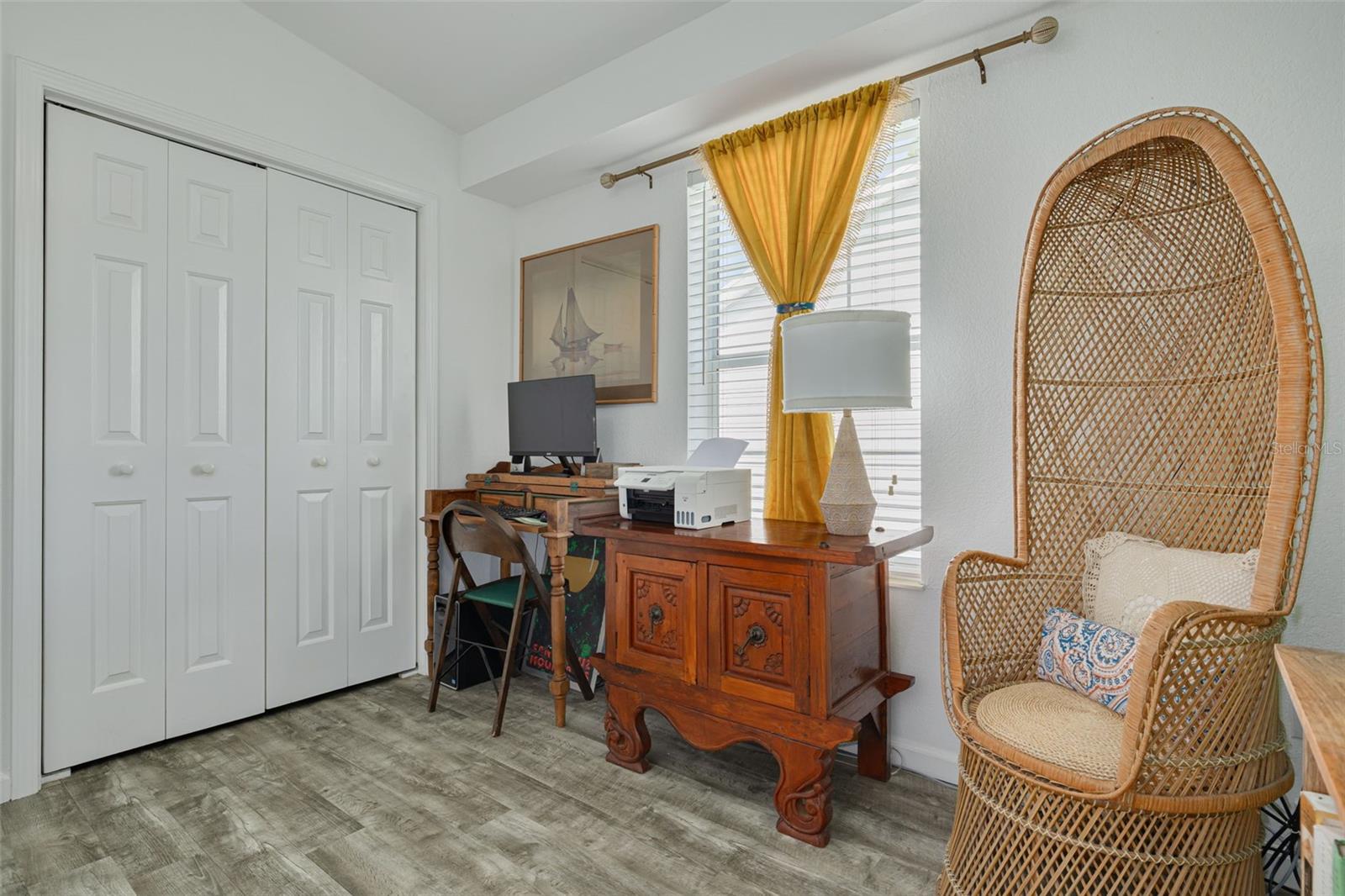 Image 22 of 51 For 2926 Dupont Street S