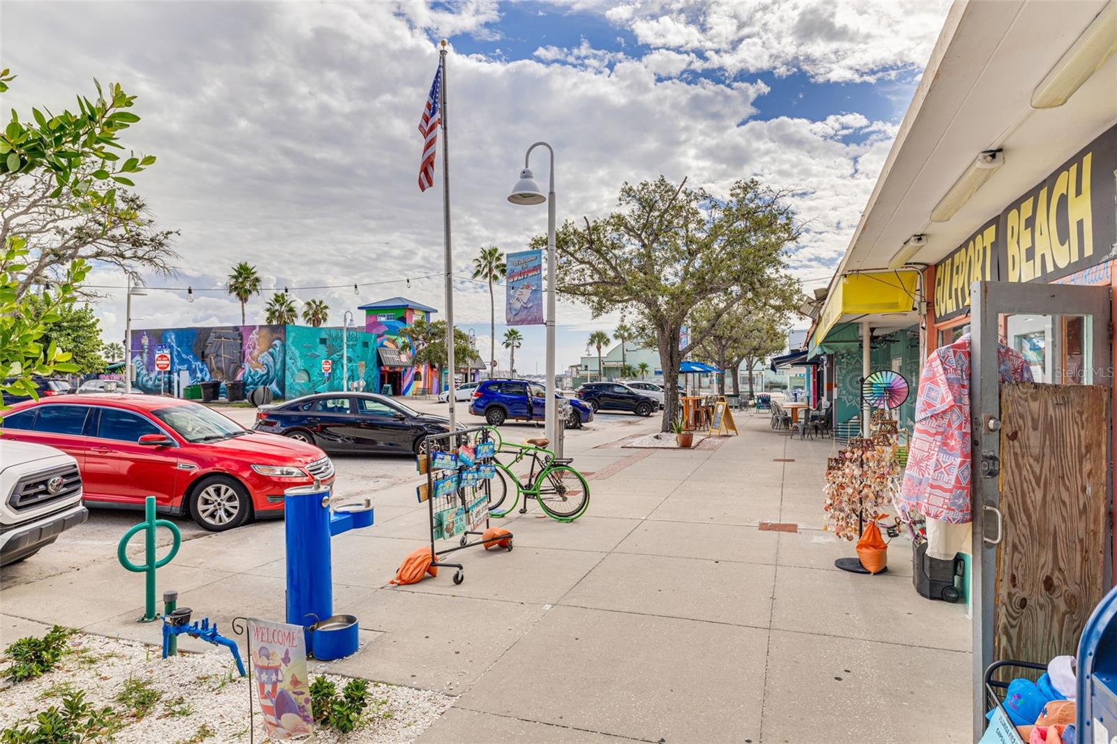 Image 41 of 51 For 2926 Dupont Street S