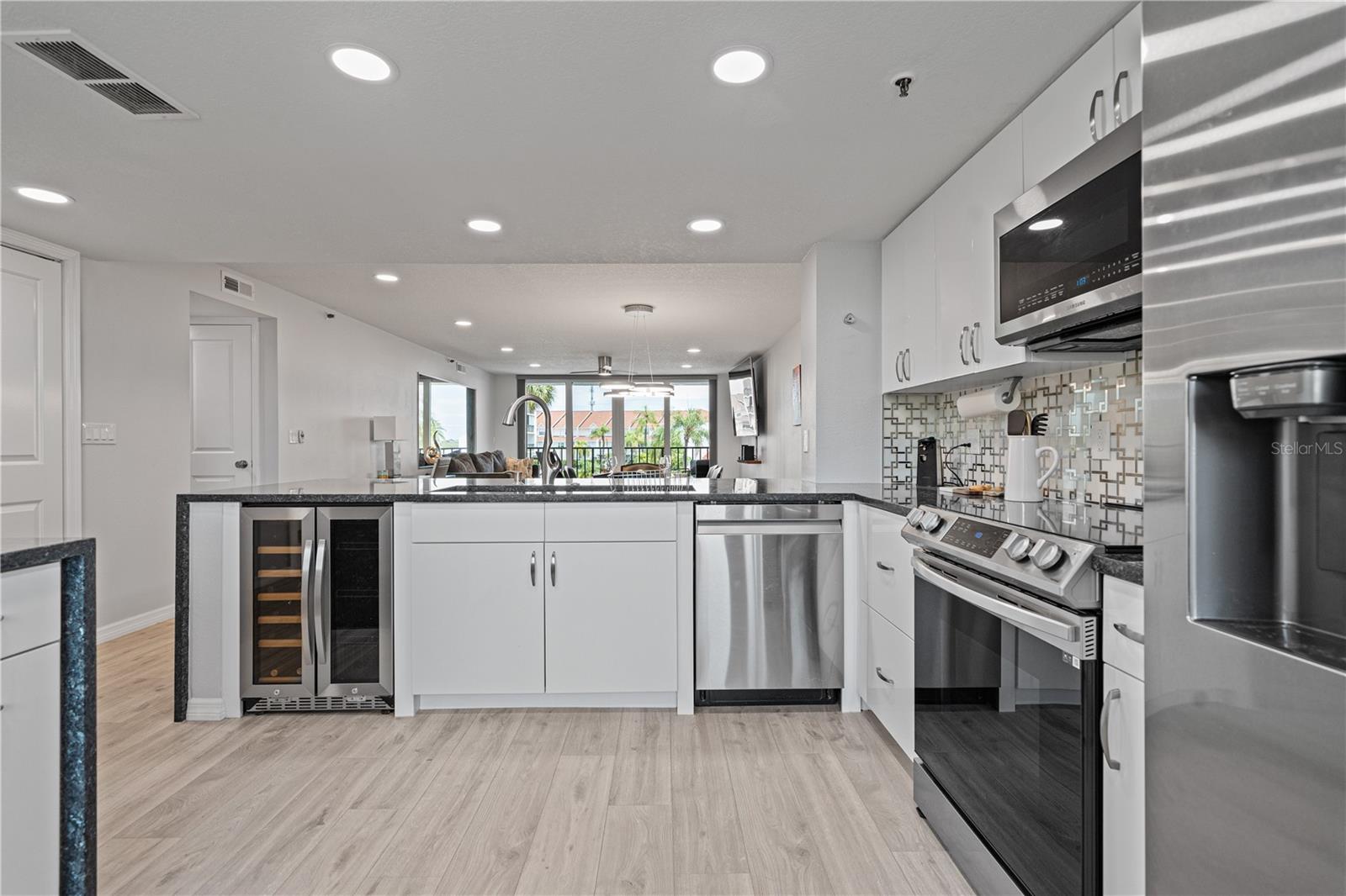 Image 12 of 50 For 19111 Vista Bay Drive 212