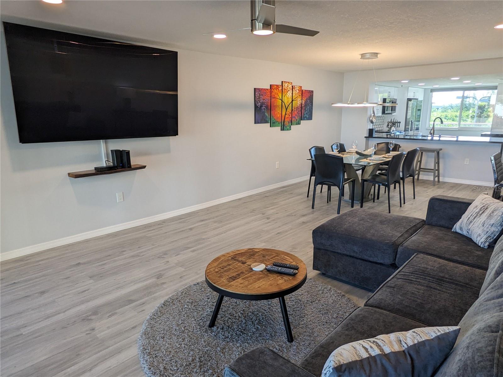 Image 24 of 50 For 19111 Vista Bay Drive 212