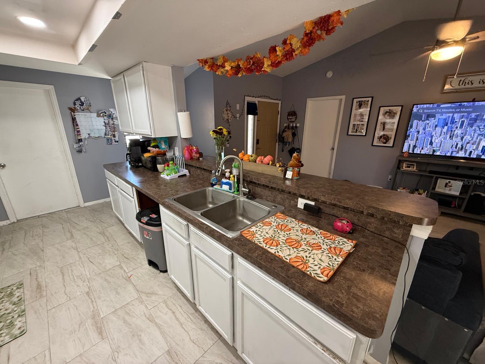 Image 6 of 26 For 12625 Shadow Ridge Boulevard