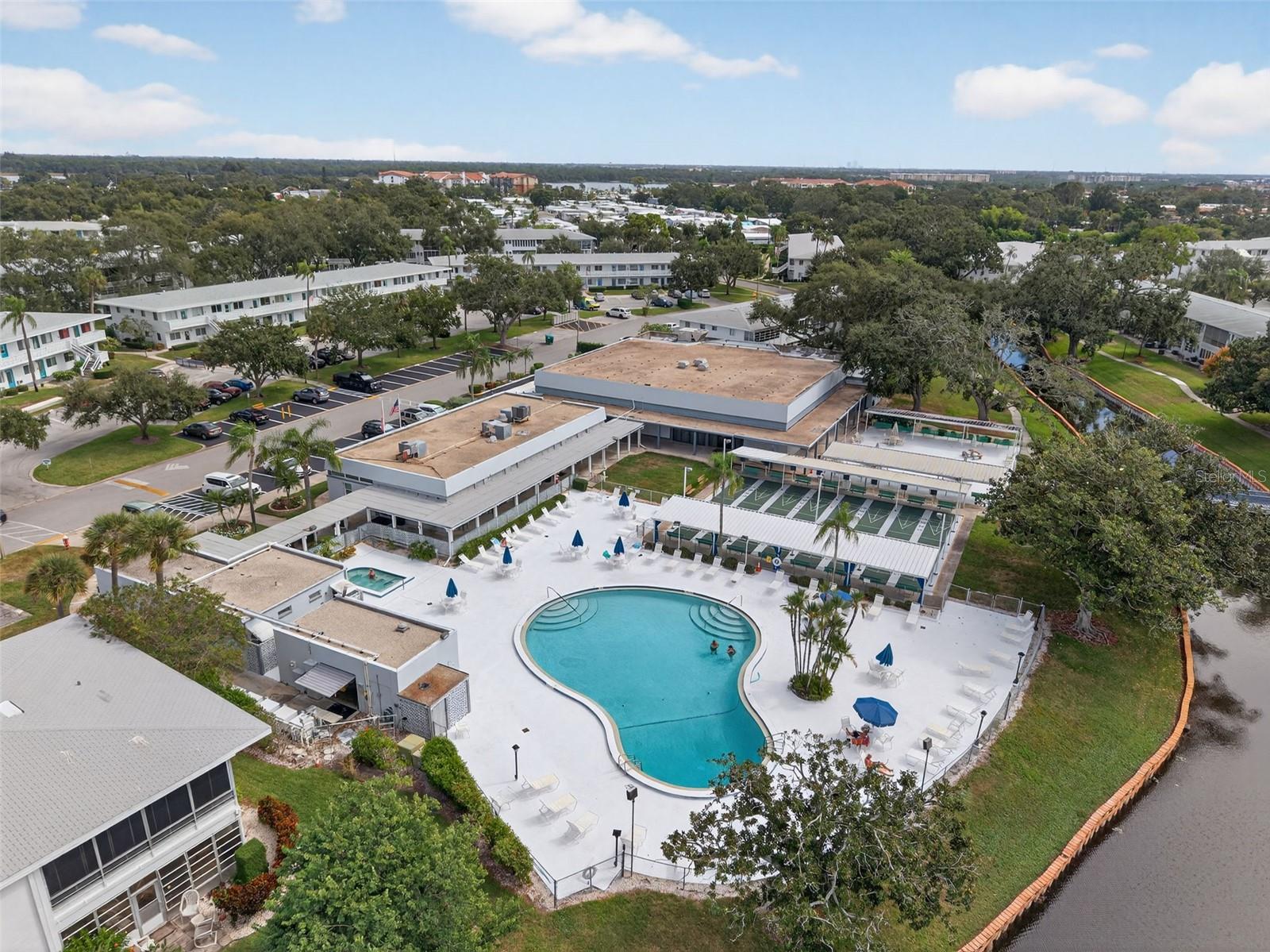 Image 27 of 34 For 11100 86th Avenue 108