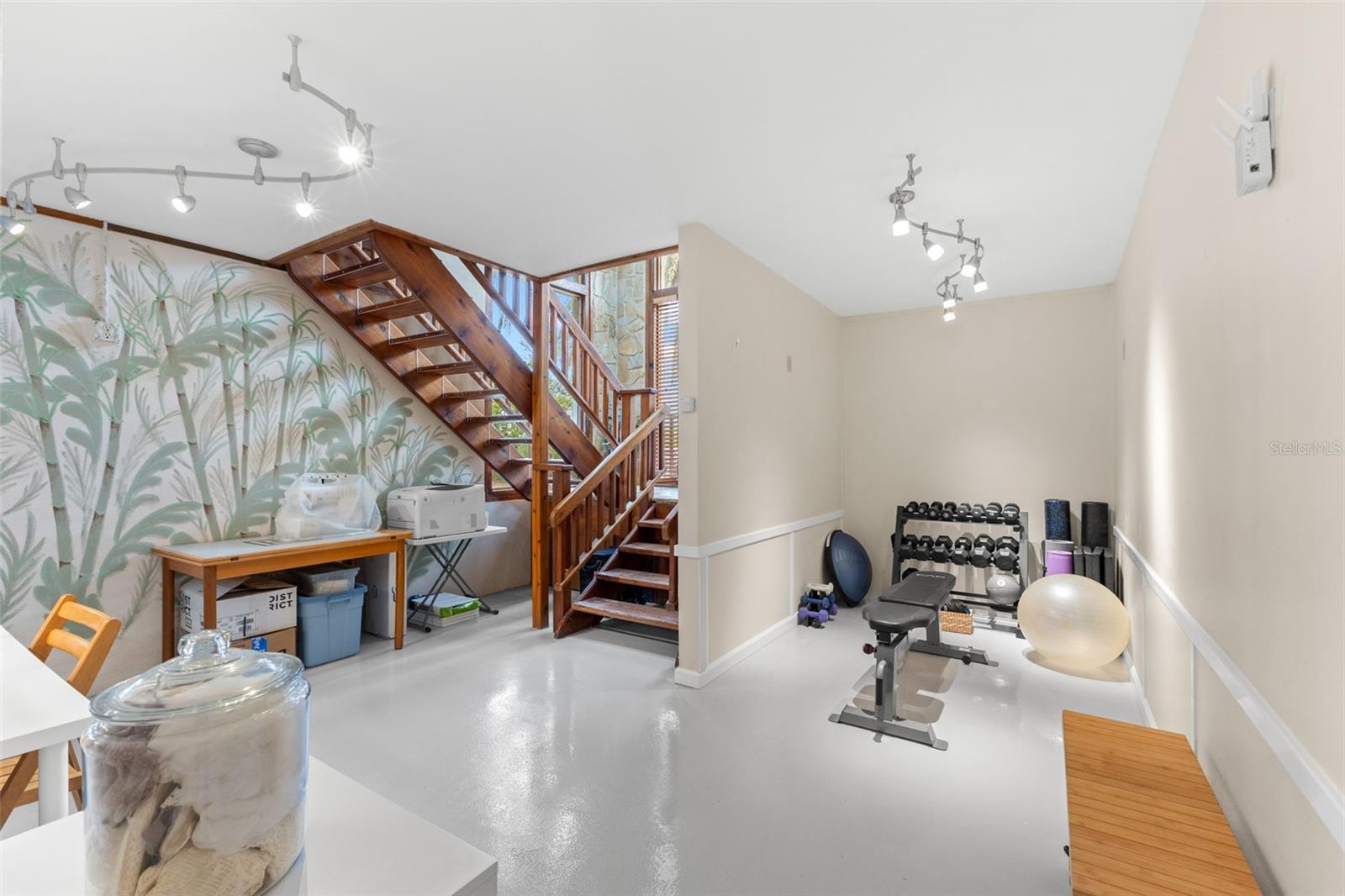 Image 17 of 59 For 17608 Sterling Terrace