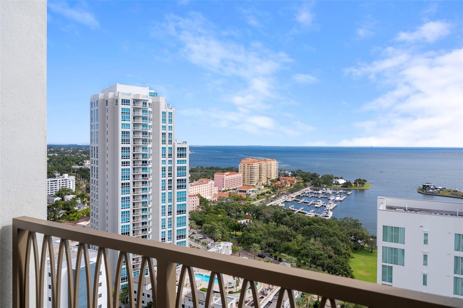 Image 2 of 56 For 126 4th Avenue Ne 2001