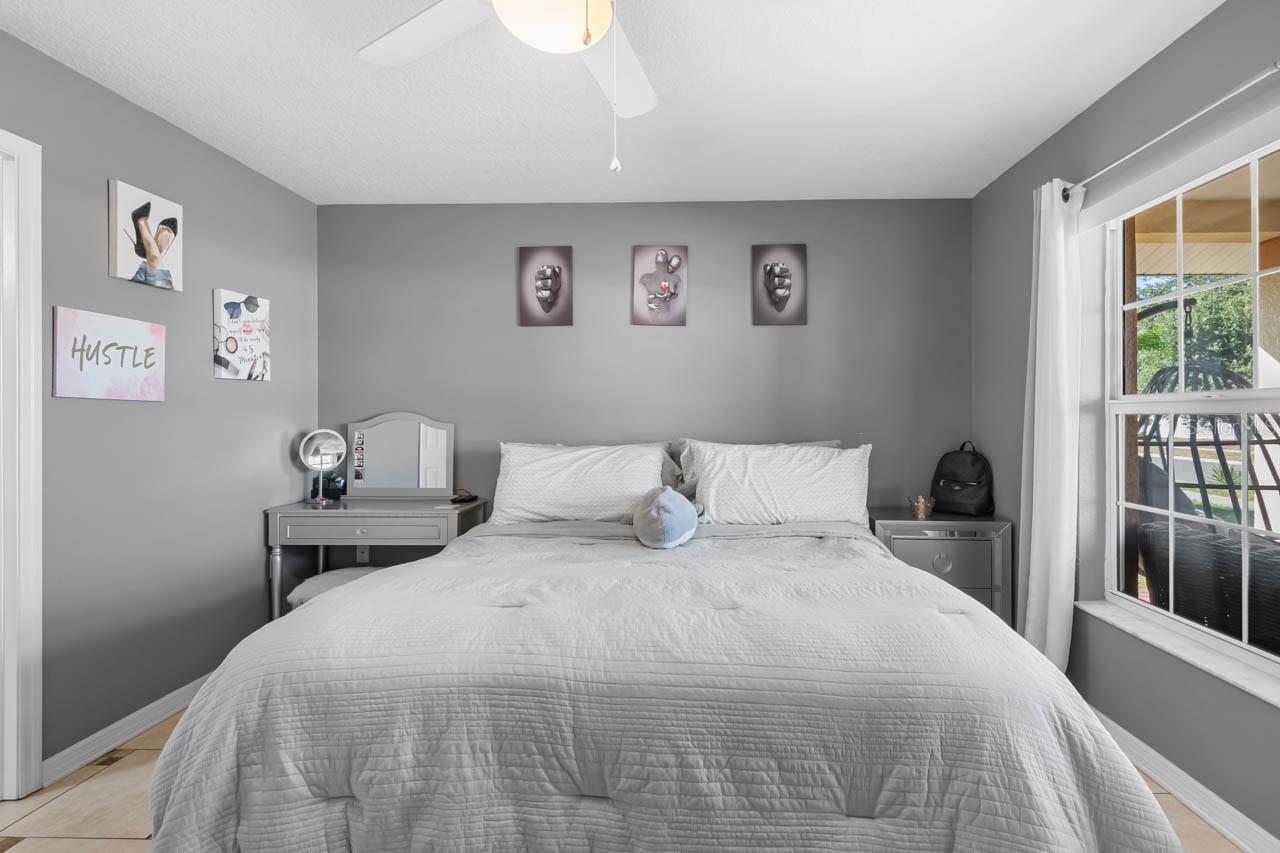 Image 17 of 47 For 1132 Shared Passion Street