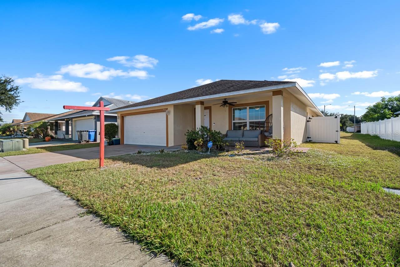 Image 3 of 47 For 1132 Shared Passion Street