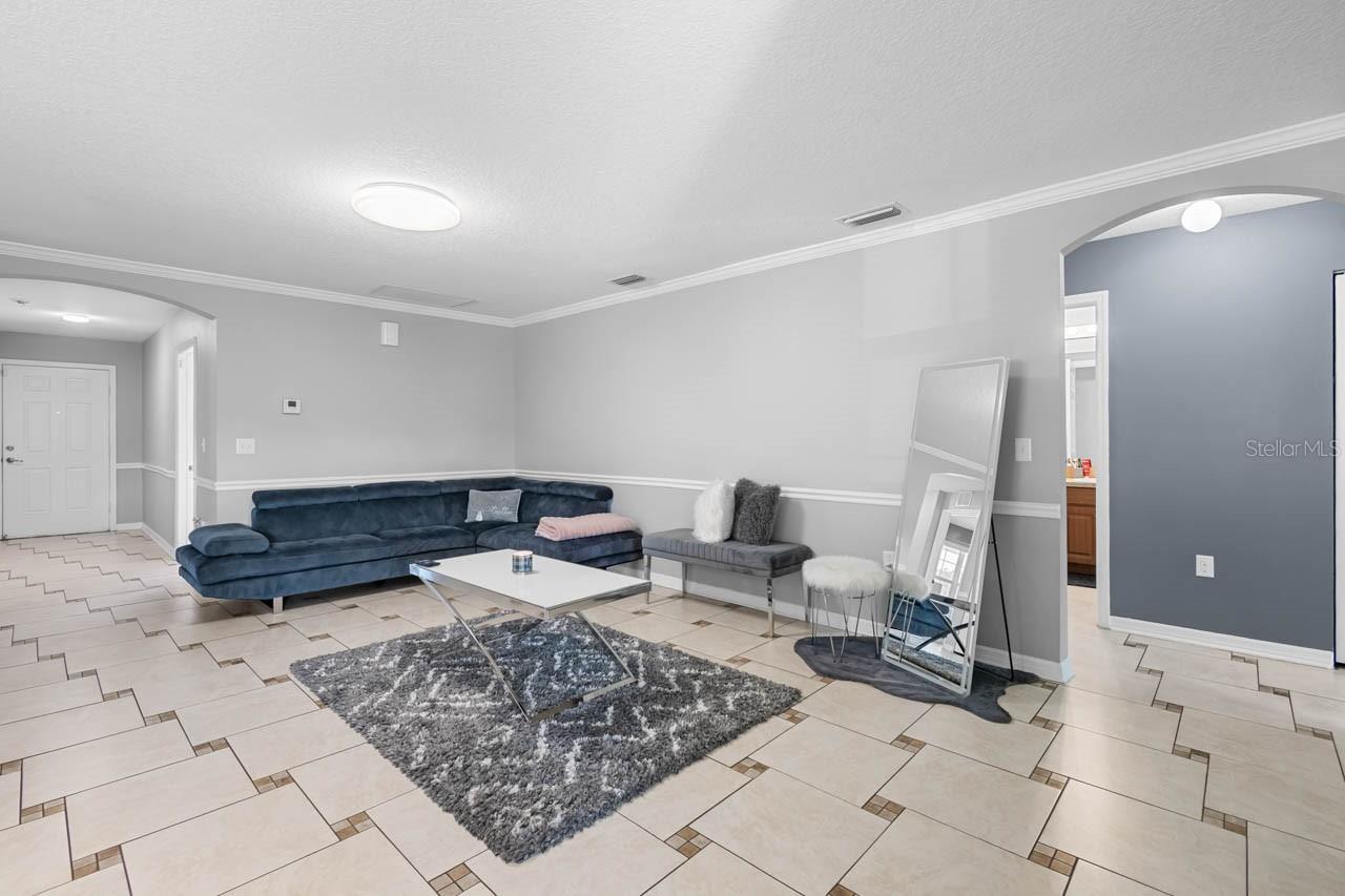 Image 5 of 47 For 1132 Shared Passion Street