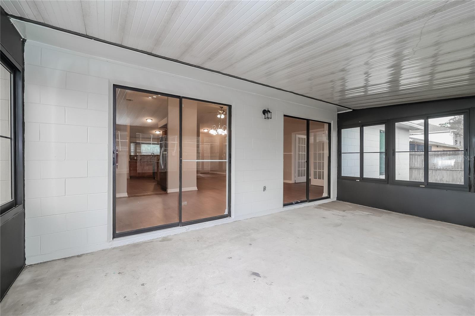 Image 13 of 14 For 911 Delano Court