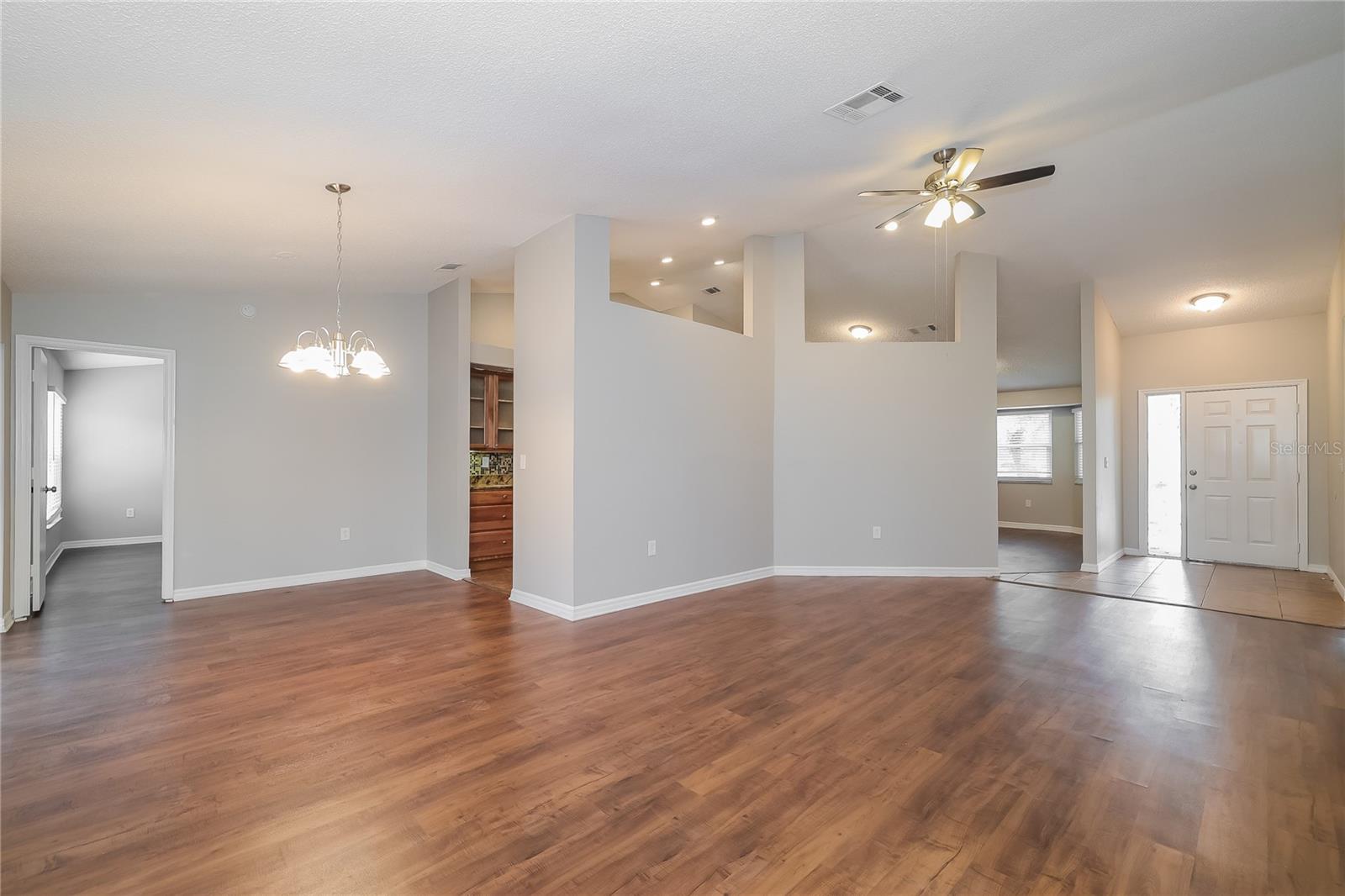 Image 2 of 14 For 911 Delano Court