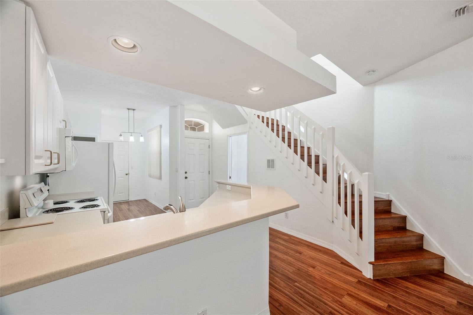 Image 10 of 68 For 6400 46th Avenue N 36