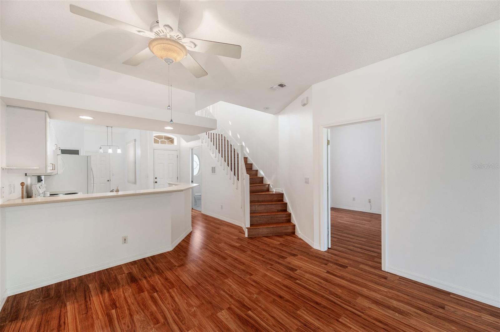 Image 16 of 68 For 6400 46th Avenue N 36